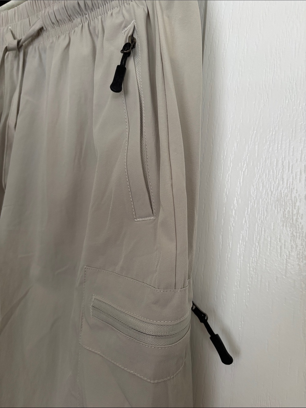 NWT - ROSVIGOR HIKING SHORTS - Picture 5 of 6
